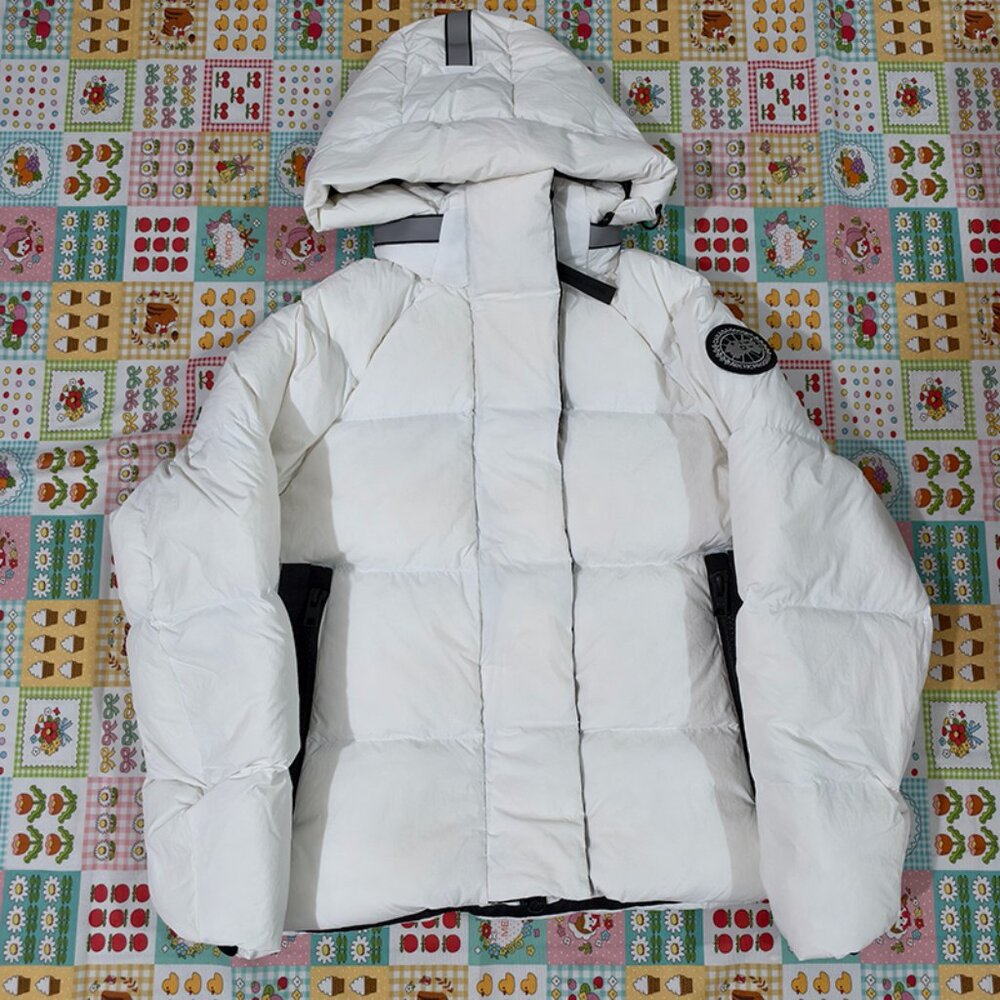 Canada Goose White Hooded Down Jacket